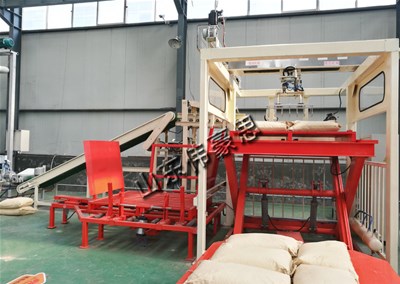 袋式高位全自動(dòng)碼垛機(jī)機(jī)械手特點(diǎn)介紹是什么？