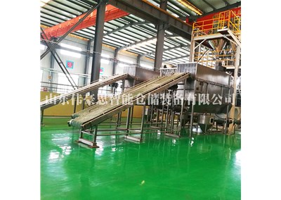 膩?zhàn)臃圩詣?dòng)拆包機(jī)是如何篩分物料的？